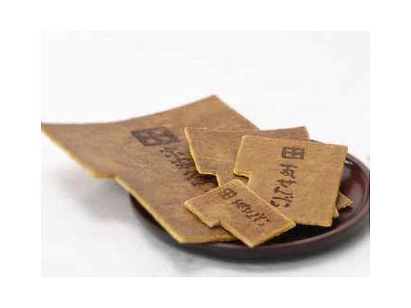 香川県の瓦せんべい