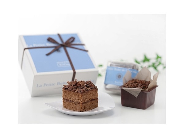 プチショコラボア