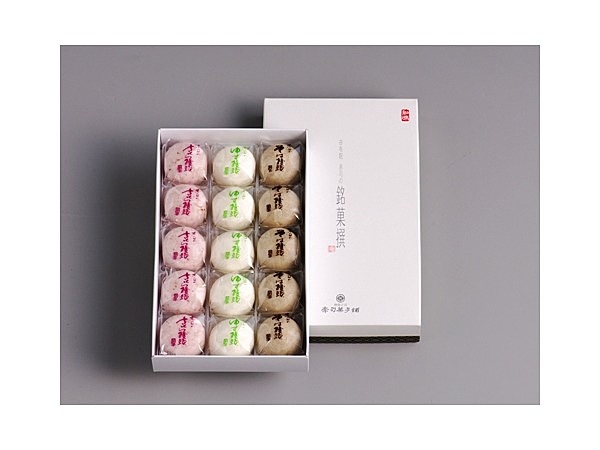 赤司のそば饅頭