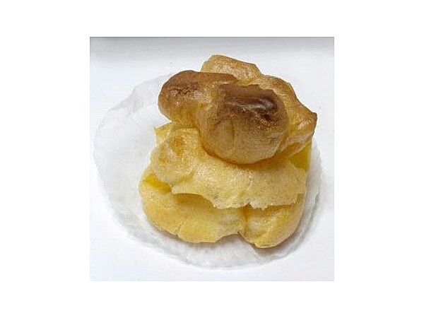 ジャンボシュークリーム