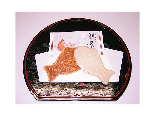 亀屋の鯛せんべい
