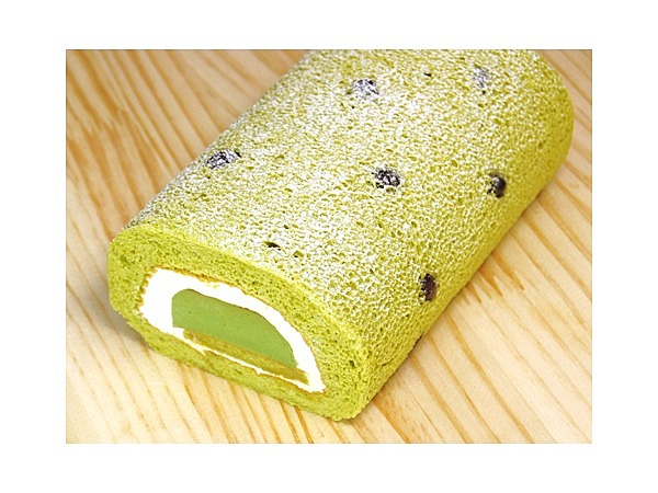 大納言小豆と抹茶のプリンロール