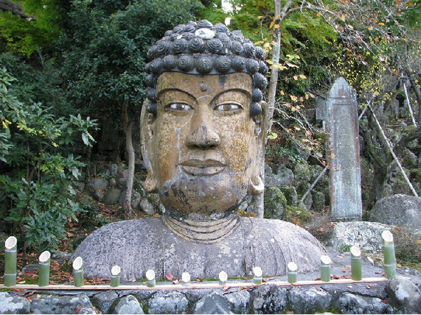 福泉寺の首大仏