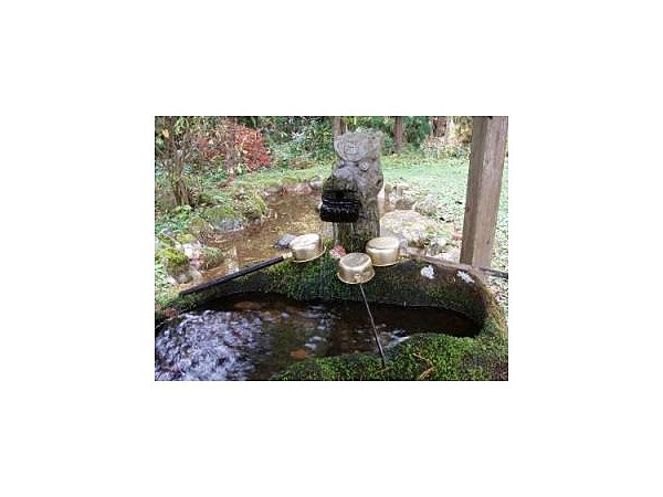 折立釈迦堂の疣水（しゃかどうのいぼみず）