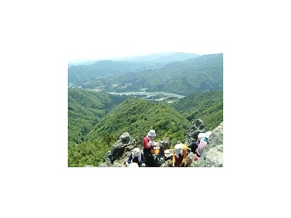 宝珠山・赤松山登山口