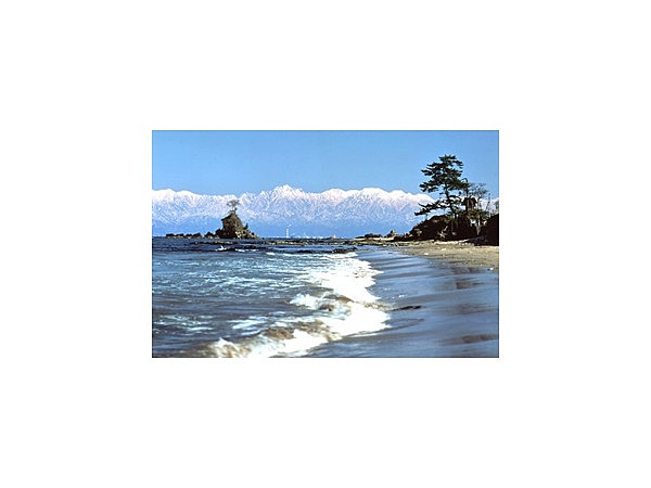 国定公園　雨晴海岸