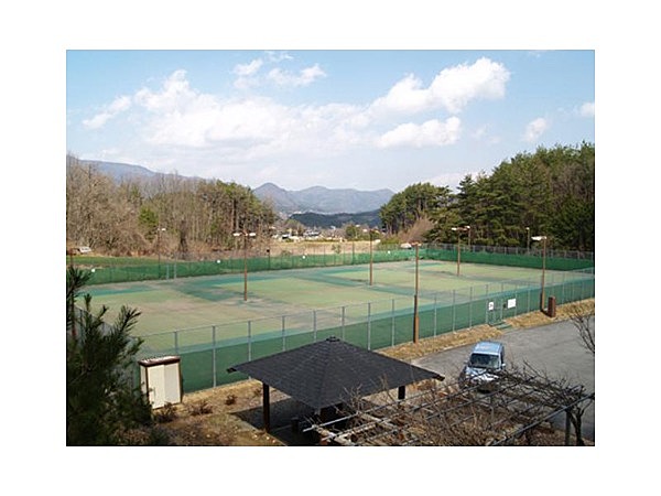 やすらぎテニスコート