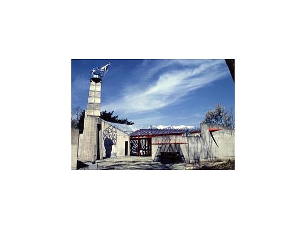 アンフォルメル中川村美術館