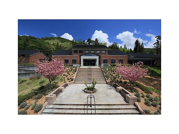 北アルプス展望美術館（池田町立美術館）