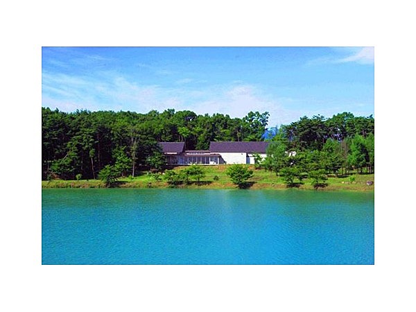 梅野記念絵画館・ふれあい館