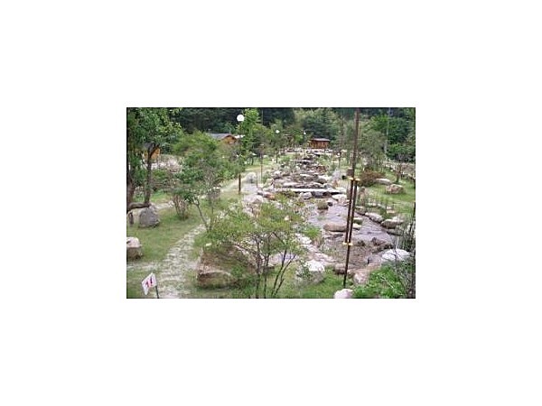 左京川百年公園