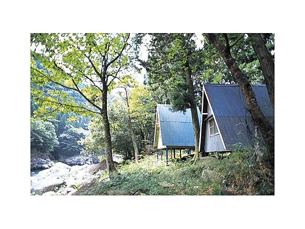 七曲バンガロー