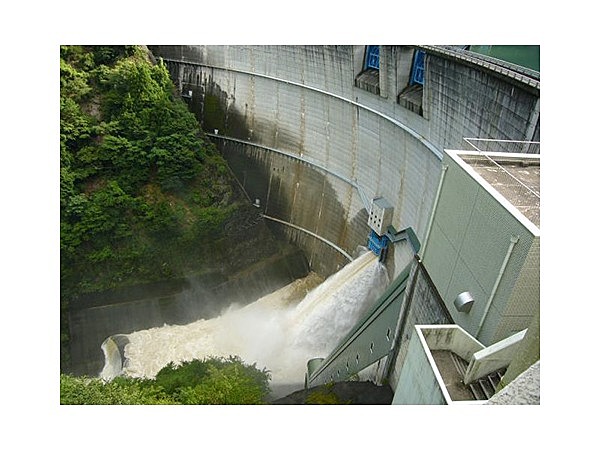 新豊根ダム