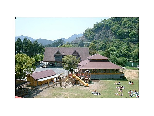 リバーサイド茶倉