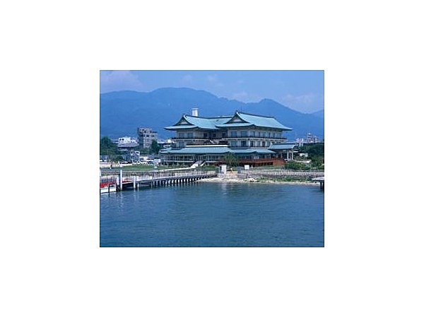 びわ湖大津館（旧琵琶湖ホテル）