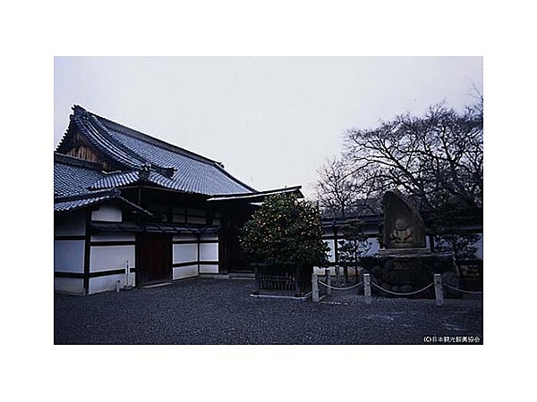 宝鏡寺(人形の寺)