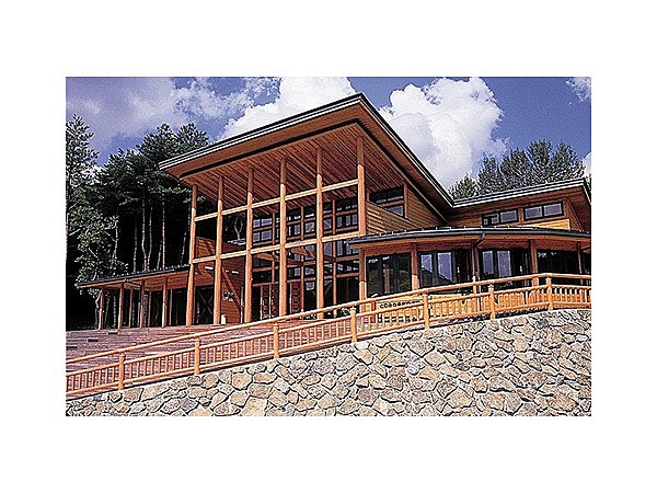 とのみね自然交流館