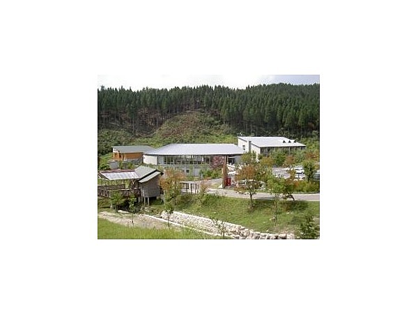 フォレストステーション波賀