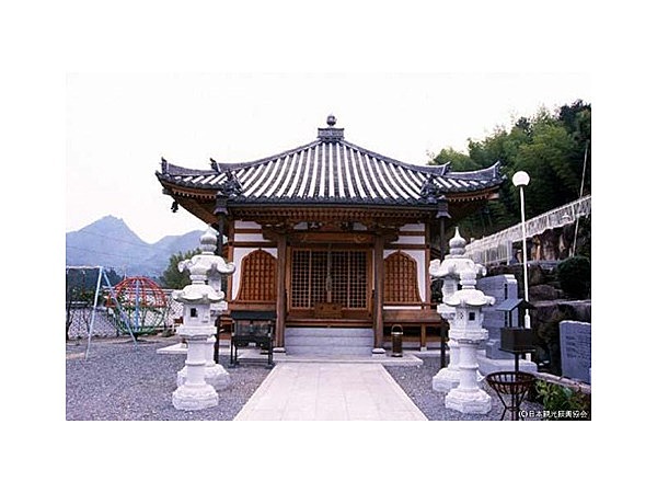 蓮花寺
