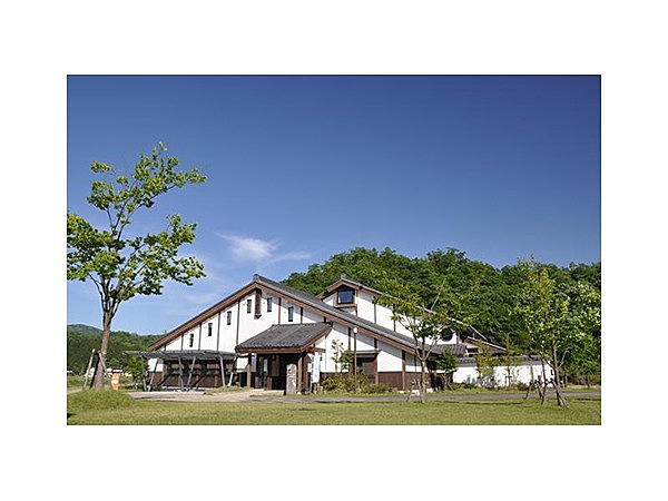 豊岡市立コウノトリ文化館