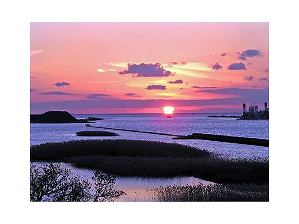 日高川河口からの夕陽