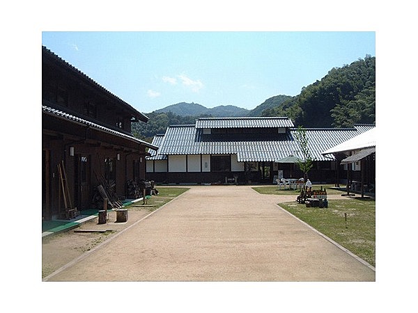 東出雲おちらと村