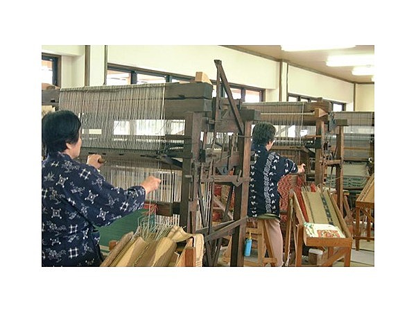 早島町花ござ手織り伝承館