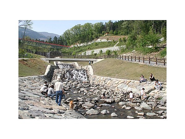 那岐山麓山の駅山野草公園