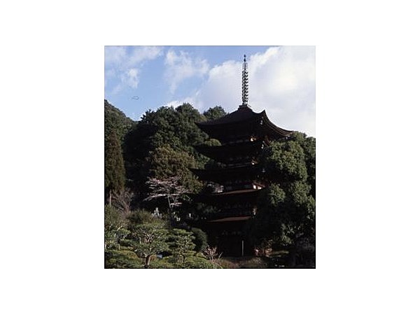 瑠璃光寺五重塔