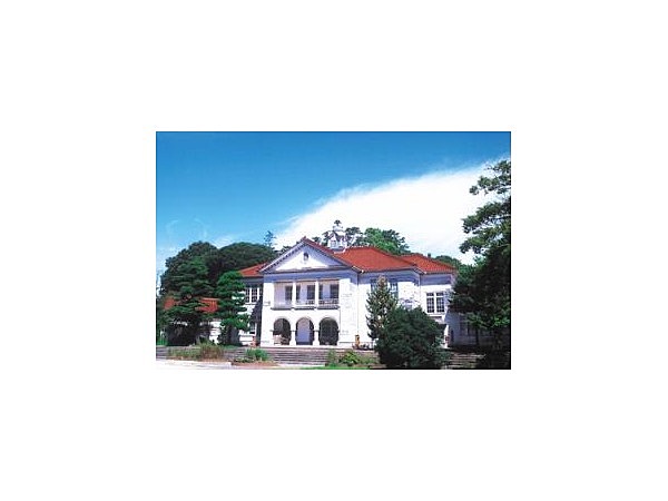 下関市立豊北歴史民俗資料館（旧滝部小学校本館）