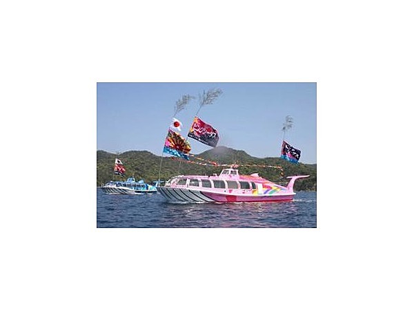 青海島一周航路