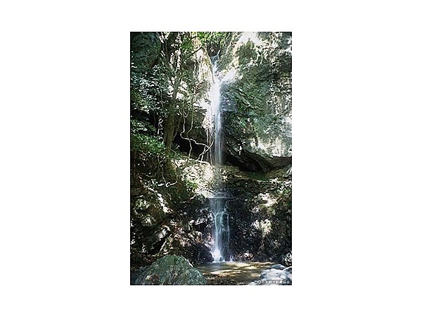 不動の滝（裏見の滝）