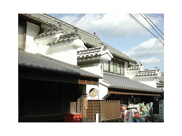 二層うだつの町並み