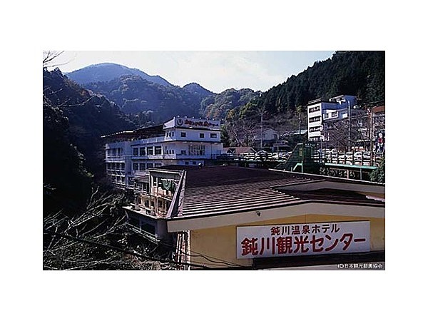 鈍川温泉