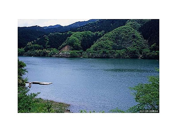 玉川湖