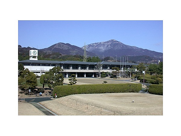 天山カントリークラブ