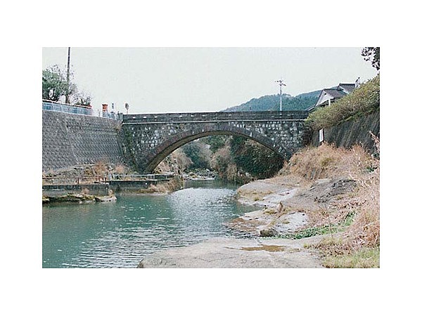 アーチ式石橋