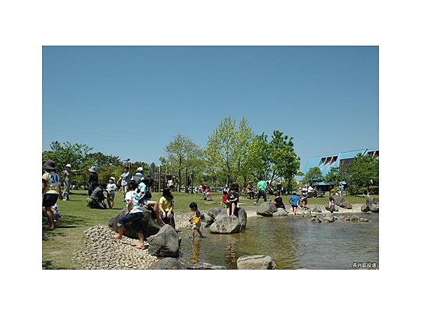 金魚と鯉の郷広場