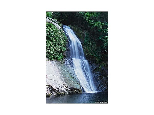 祖母山一合目の滝