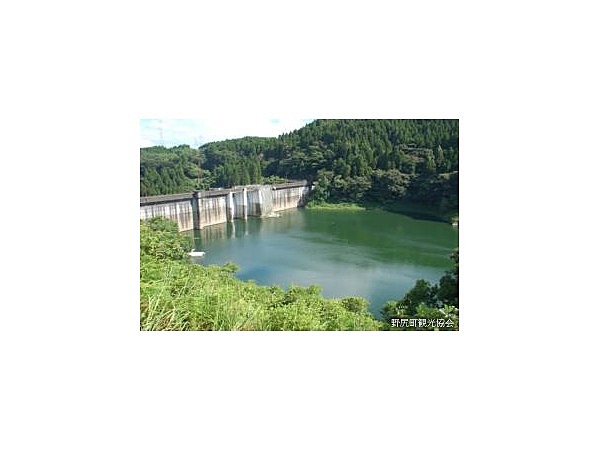 野尻湖（岩瀬ダム湖）