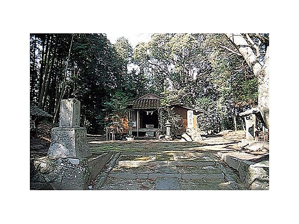 鶴丸八幡神社