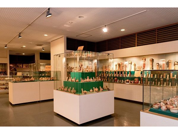 みやぎ蔵王こけし館