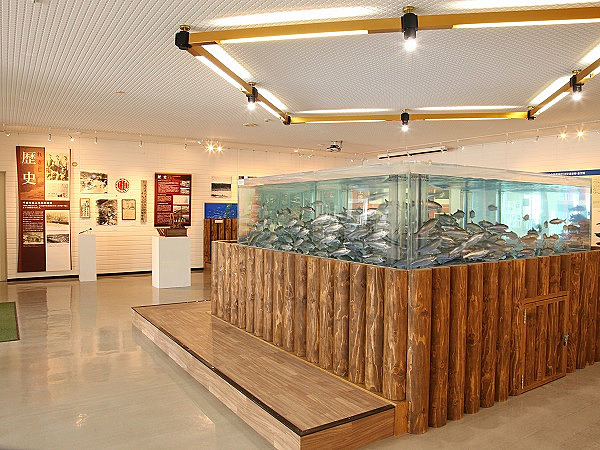 千歳さけますの森　さけます情報館