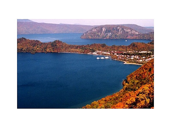 十和田湖の紅葉