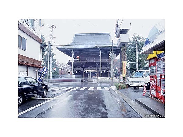 鳥海月山両所宮随神門