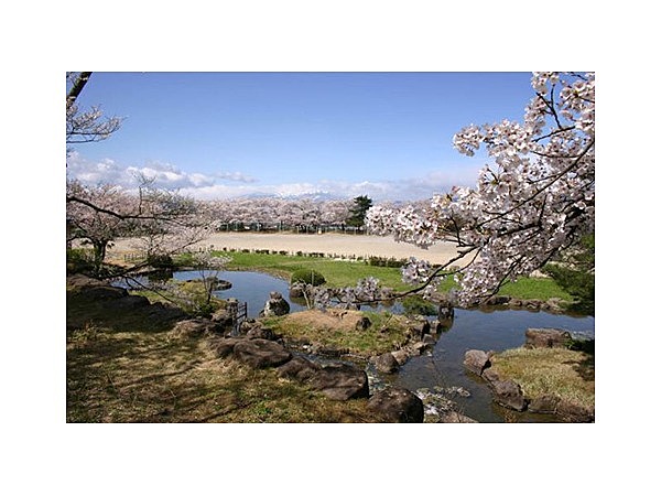 梁川城跡及び庭園