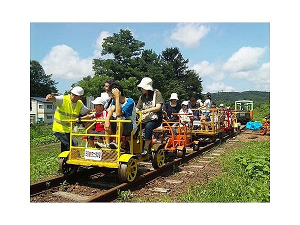 三笠トロッコ鉄道
