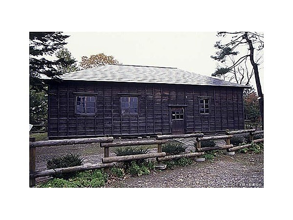 上川郡農作試験所事務所棟