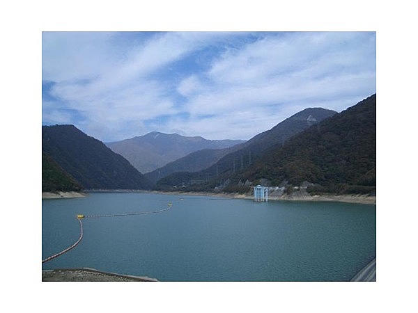 深山ダム湖