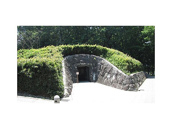 史跡岩宿遺跡遺構保護観察施設(岩宿ドーム)